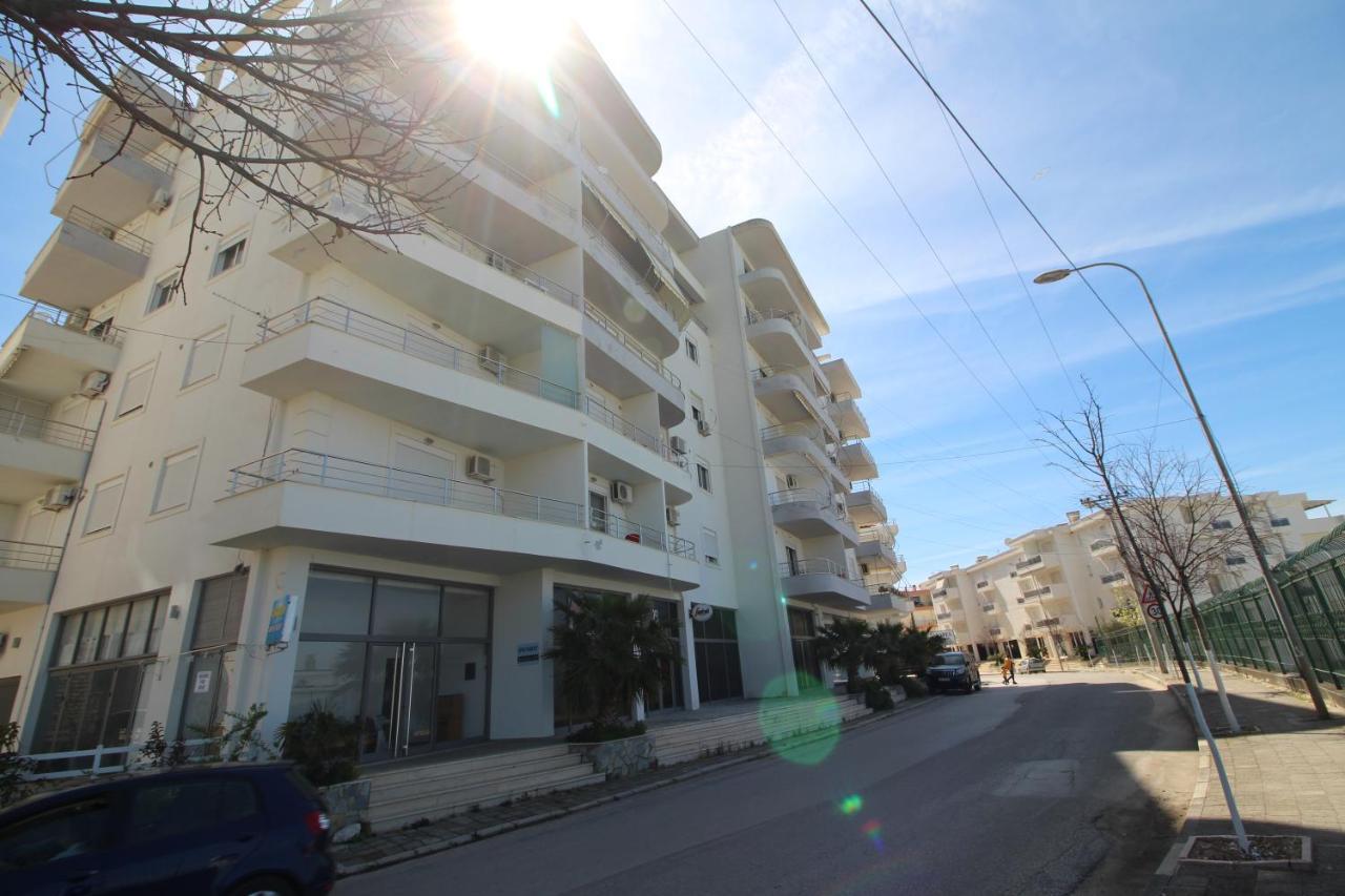 Eduart Apartments 2 Sarandë Exteriör bild